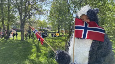 Vi ønsker alle i Larvik en riktig god 17.mai feiring!